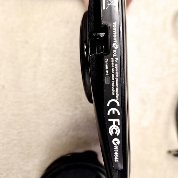 TomTom XXL 540S GPS Bundle Excellent Clean W Manual Car Charger & USB 5in Screen - Picture 8 of 12